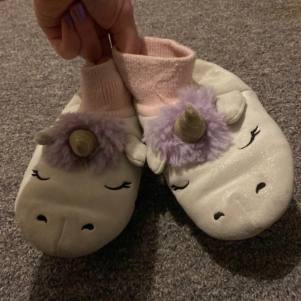 Toddler unicorn slippers